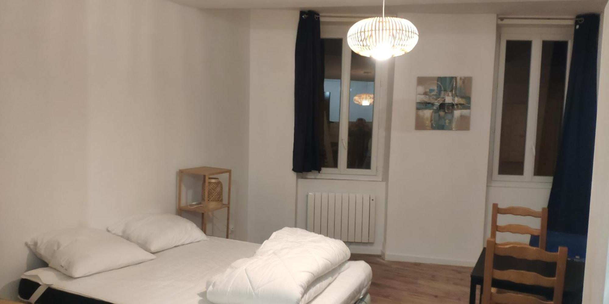 Appartements Simples Et Fonctionnels Pamiers Habitación foto